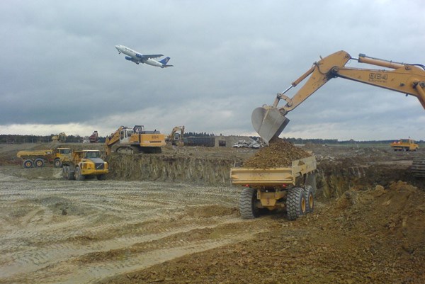 Earthworks/airport construction